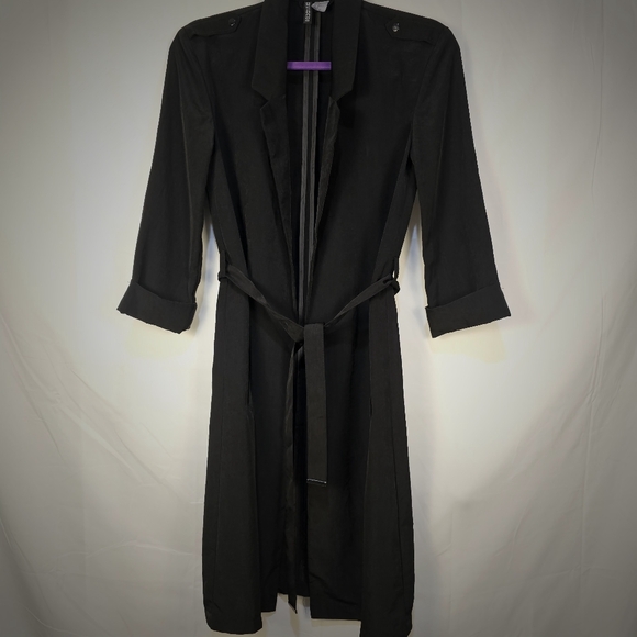 H&M lightweight black trench jacket. - Picture 9 of 10